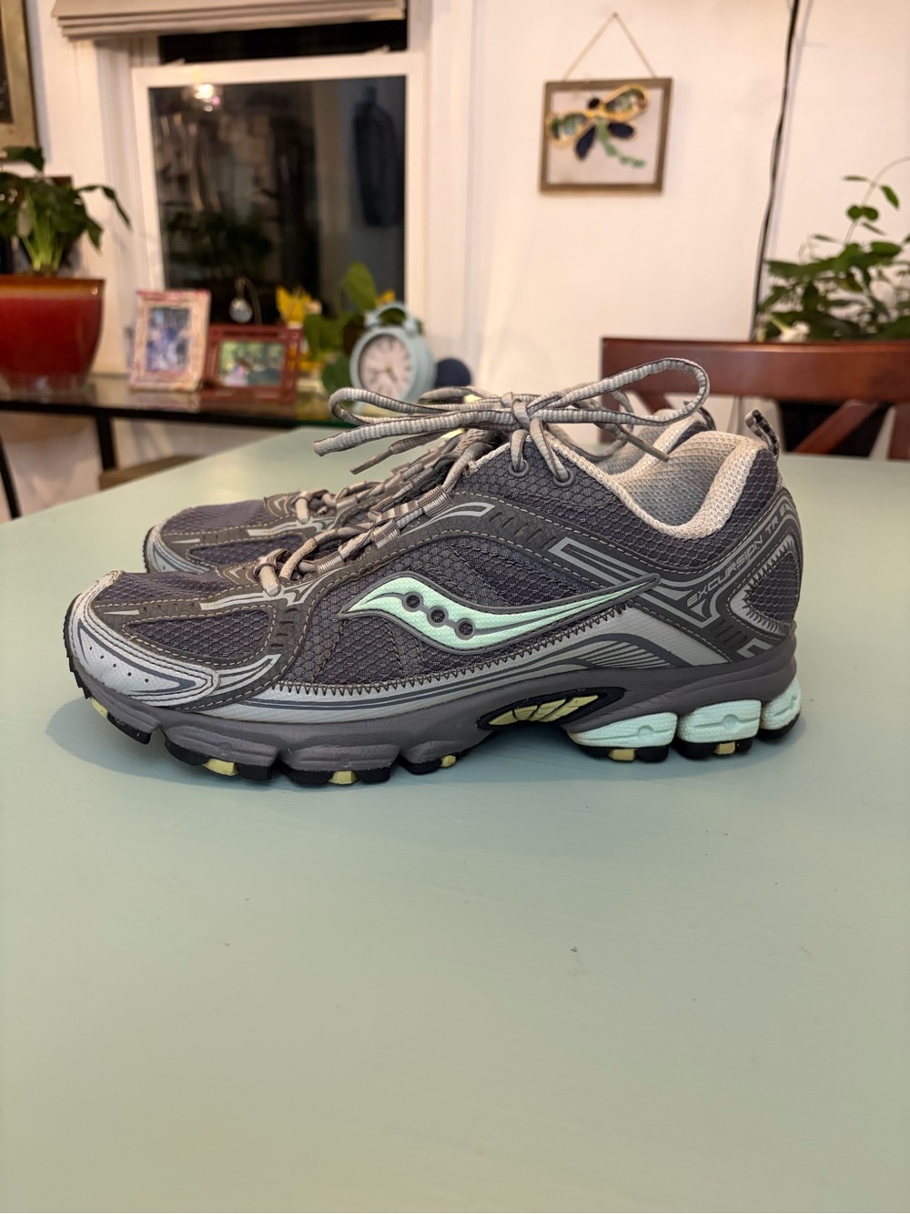Saucony Grid Excursion TR5 Women’s Size 10 Gray Mint Trail Running Sneakers